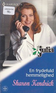 Julia 446 (2001)